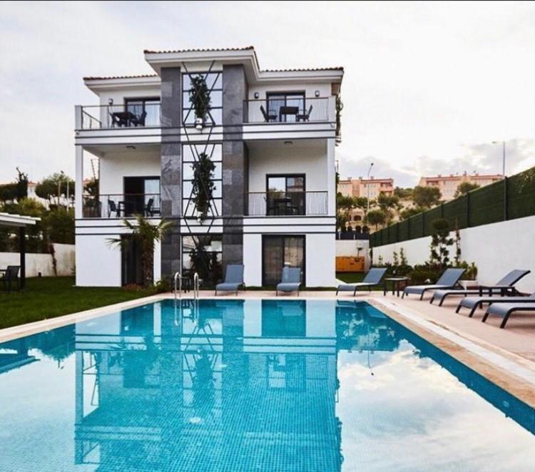 Ruwais Hotel Çeşme Exterior foto